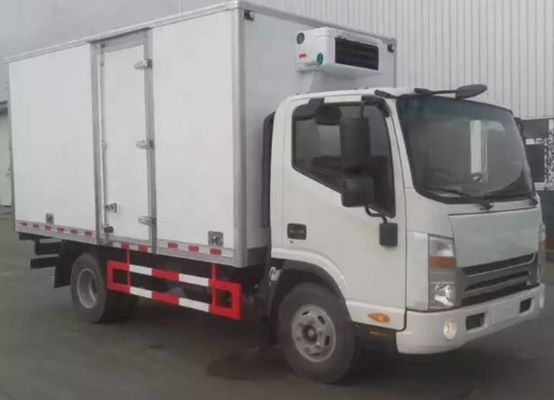 6 Cylinder Engine Diesel Refrigerated Box Truck Lorry 4x2 6.8m